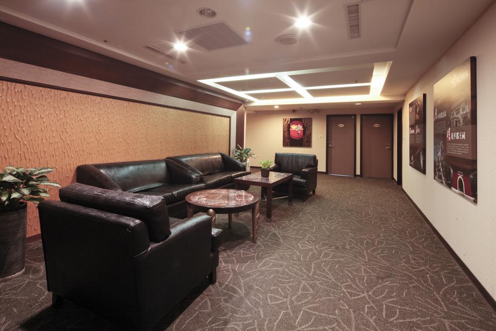 Lincoln Hotel 타이난 외부 사진