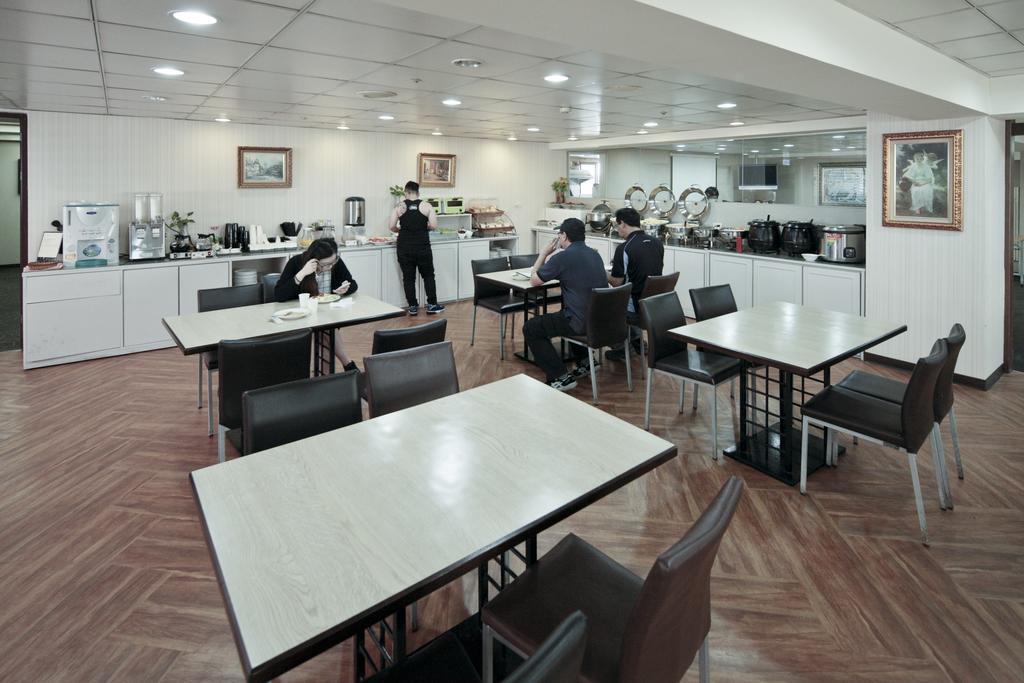 Lincoln Hotel 타이난 외부 사진