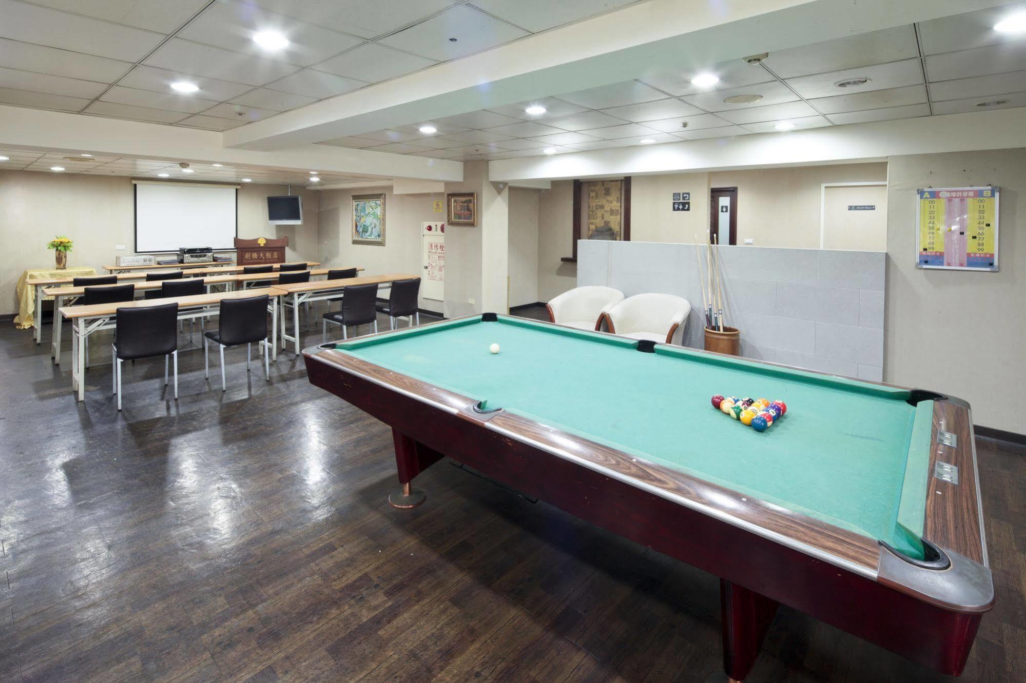 Lincoln Hotel 타이난 외부 사진